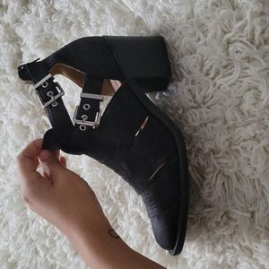 Qupid Black Strappy Sandal boots